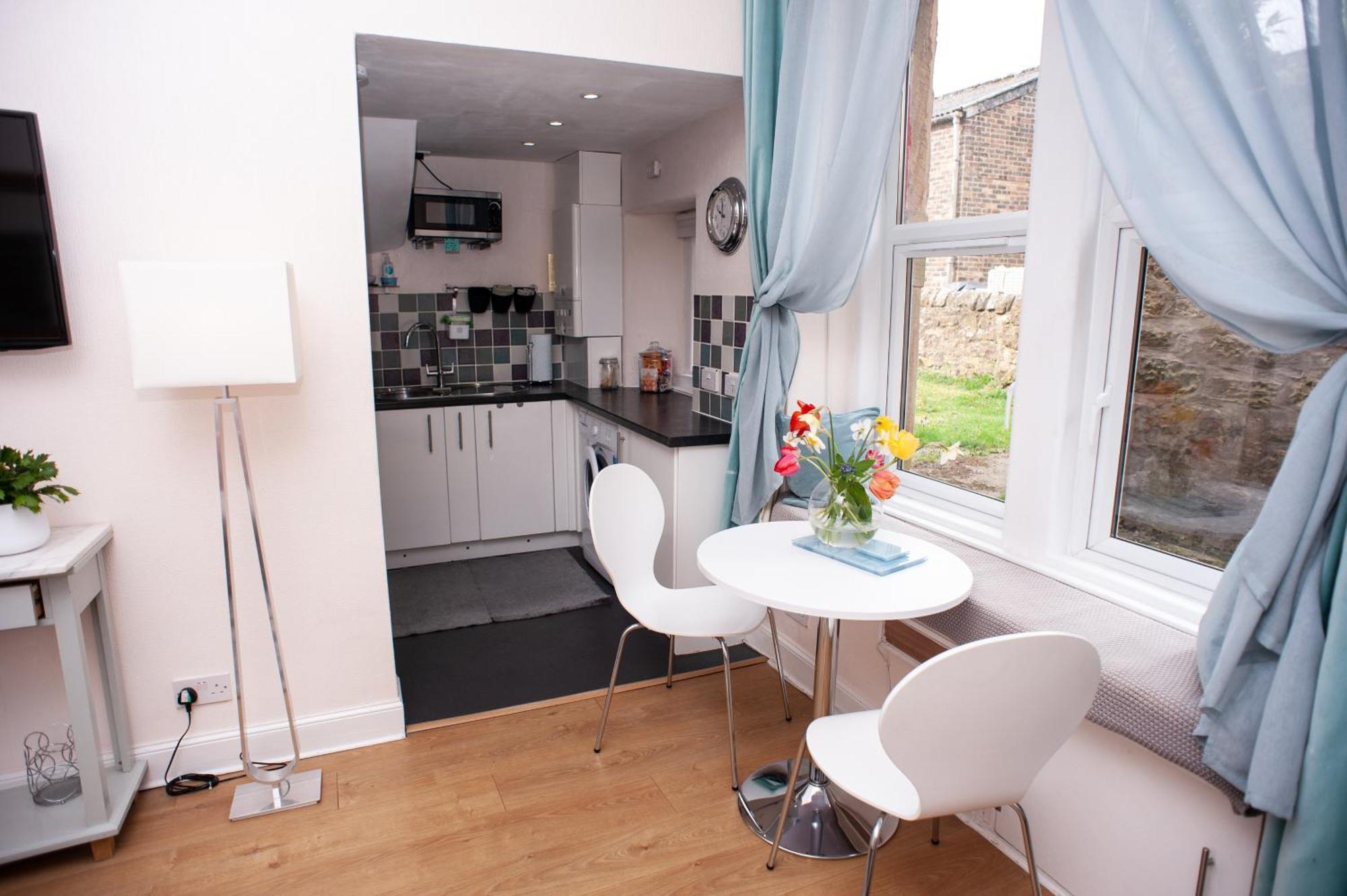 Bees Townhouse- Cupar Apartment ภายนอก รูปภาพ